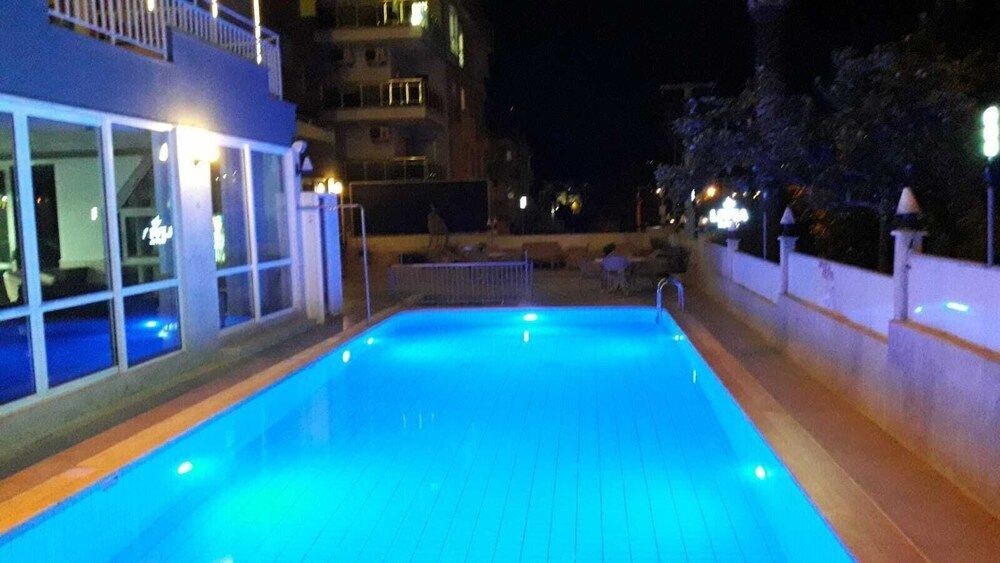 Кушадасы: Livia Hotel