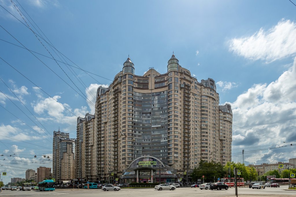 Санкт-Петербург: Апартаменты FlatHome24 Пр Луначарского 11/3