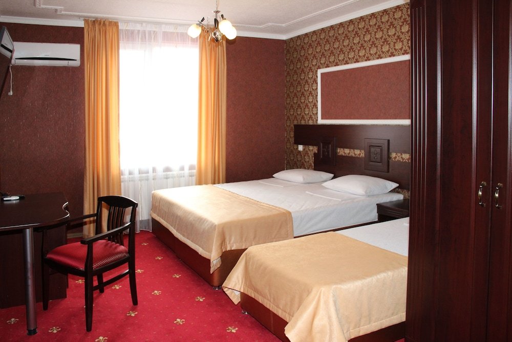 Голубицкая: Hotel Premier