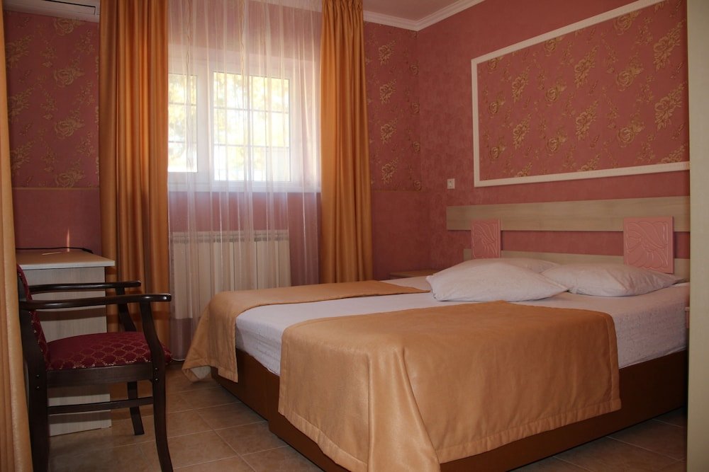 Голубицкая: Hotel Premier