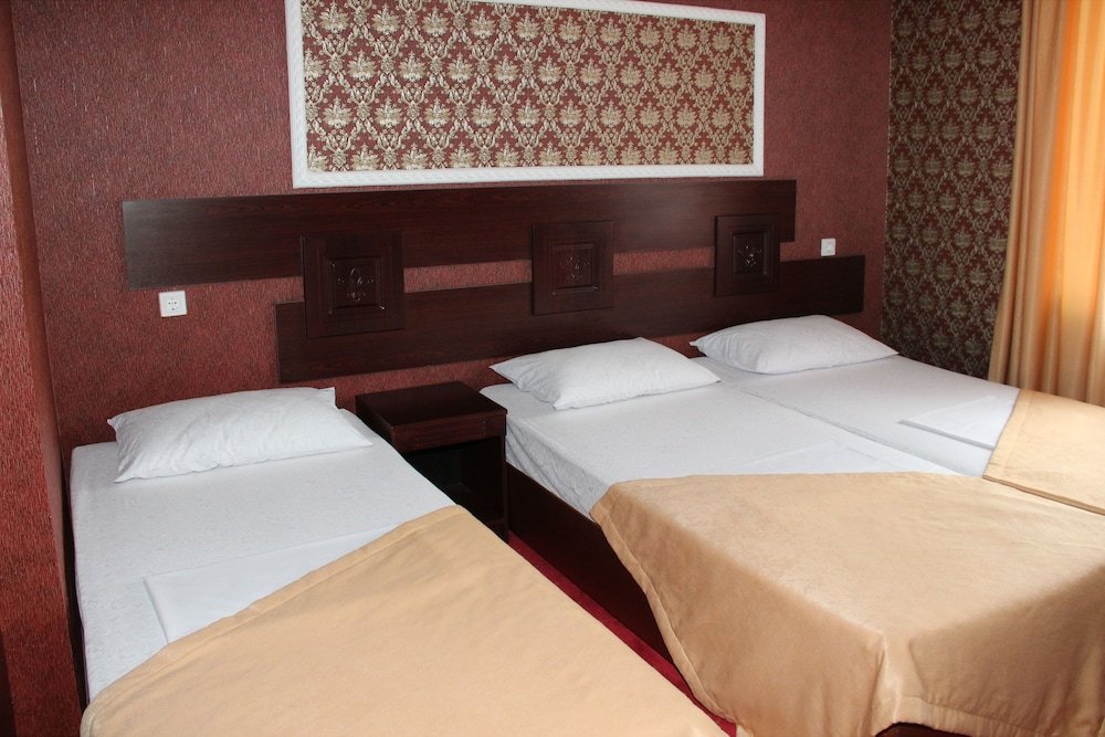 Голубицкая: Hotel Premier