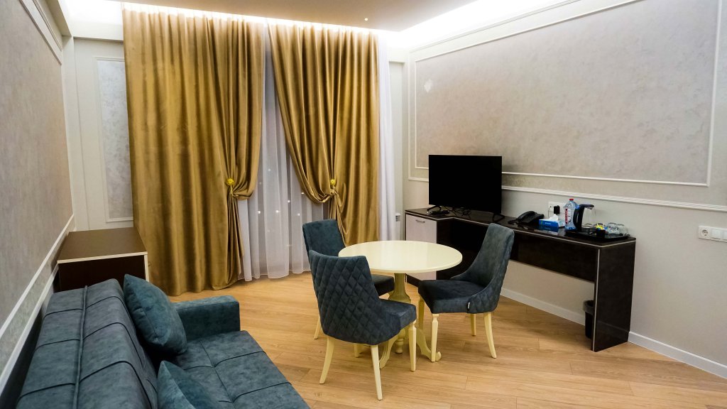 Нафталан: Sun City Hotel & Spa Naftalan