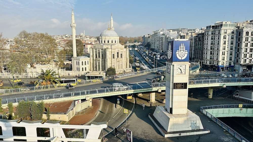 Стамбул: Istanbul Midpoint Hotel