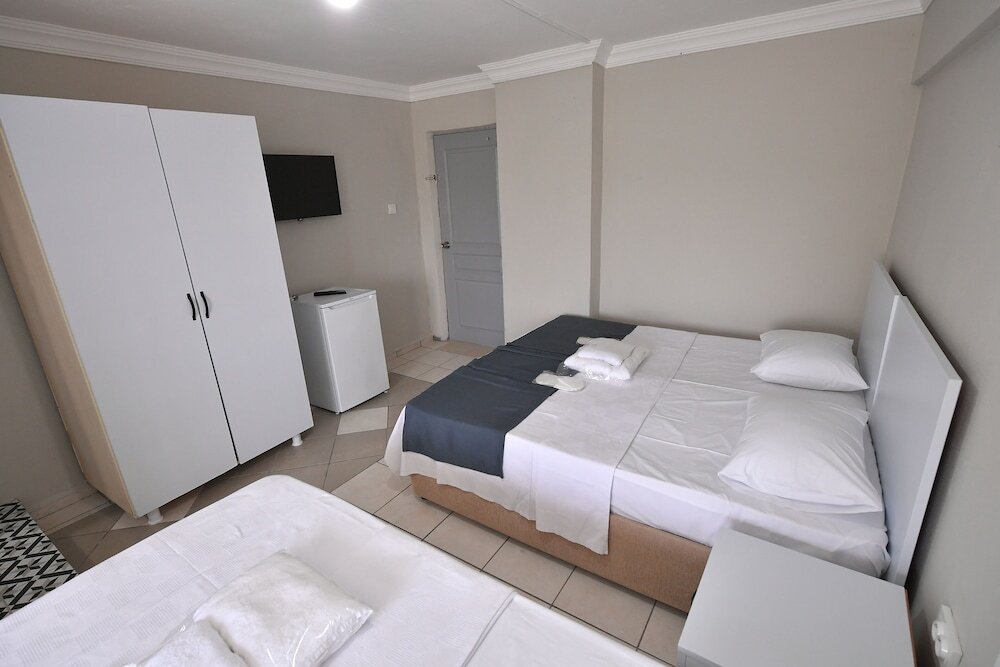 Бурхание: Nilhan Otel