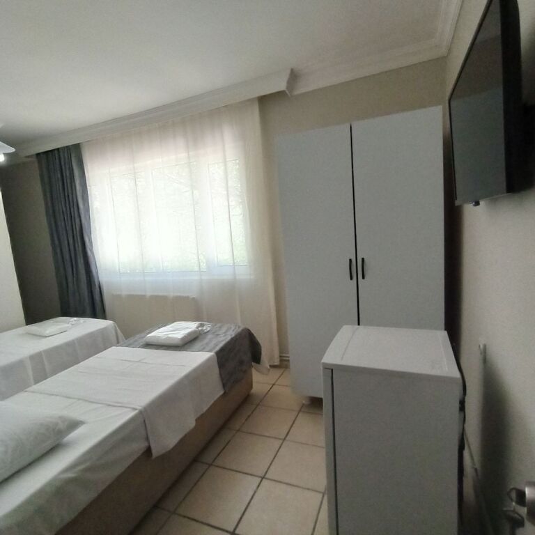 Бурхание: Nilhan Otel
