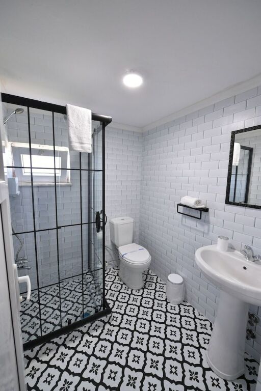 Бурхание: Nilhan Otel