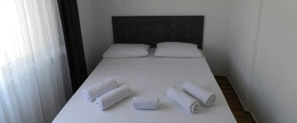 Зейтинликой: Chrysi Petra Apart