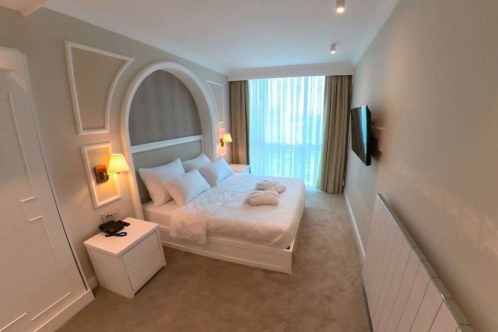 Измир: DBD Hotels Bayrakli