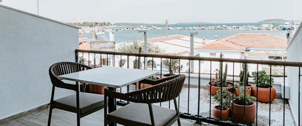Урла: Donmez Otel