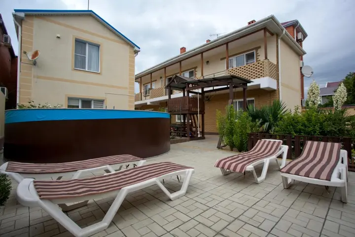 Анапа: Guest House Tri Sestri
