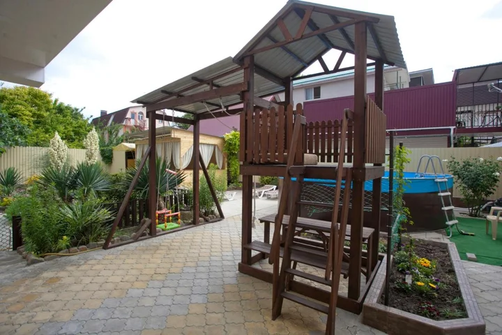 Анапа: Guest House Tri Sestri