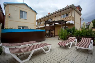 Анапа: Guest House Tri Sestri