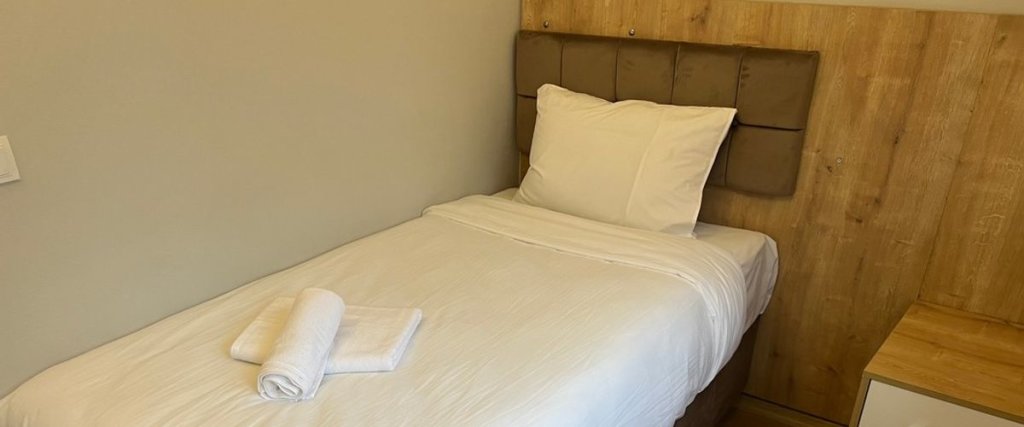 Унье: May Villas Hotel
