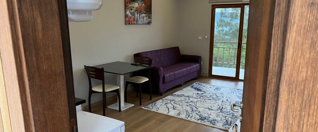 Унье: May Villas Hotel