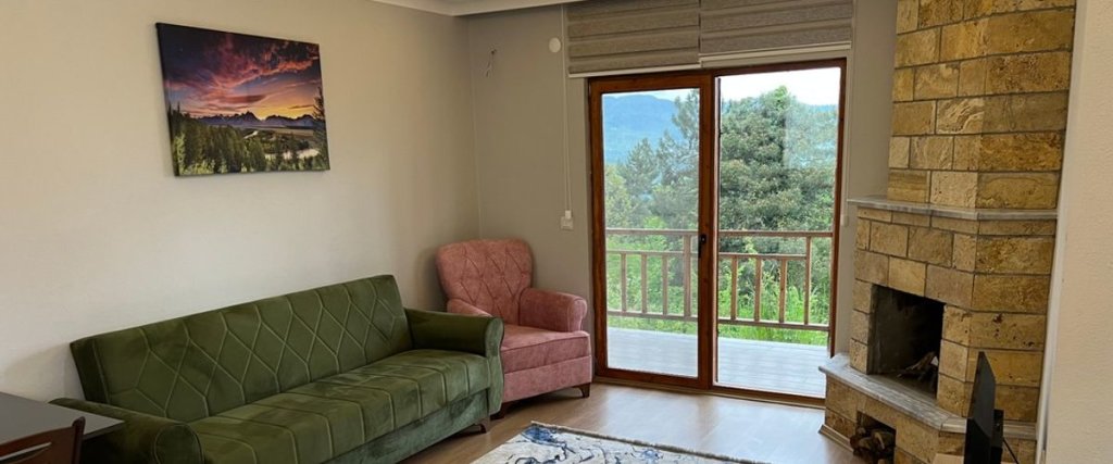 Унье: May Villas Hotel