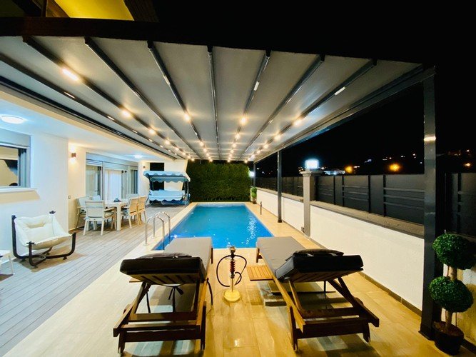 Согучак: Luxury Villa Pike Ozel Havuzlu