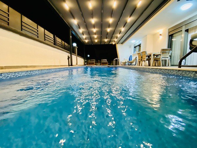 Согучак: Luxury Villa Pike Ozel Havuzlu