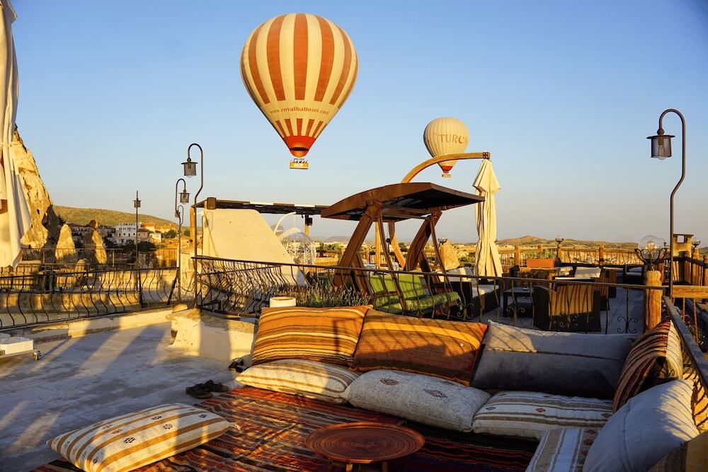 Учисар: Ages in Cappadocia