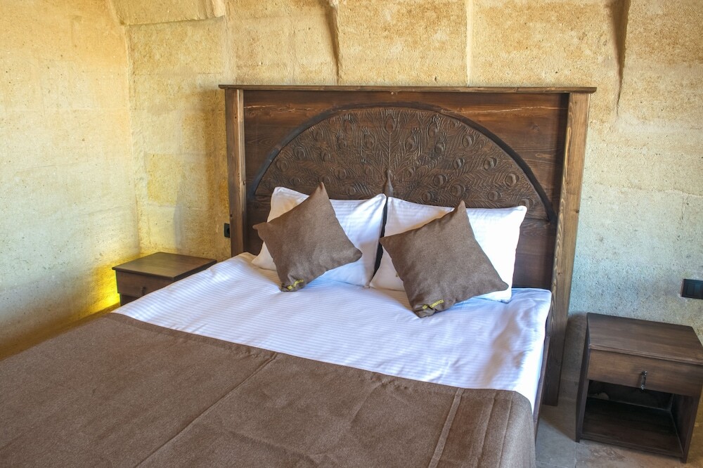 Учисар: Ages in Cappadocia