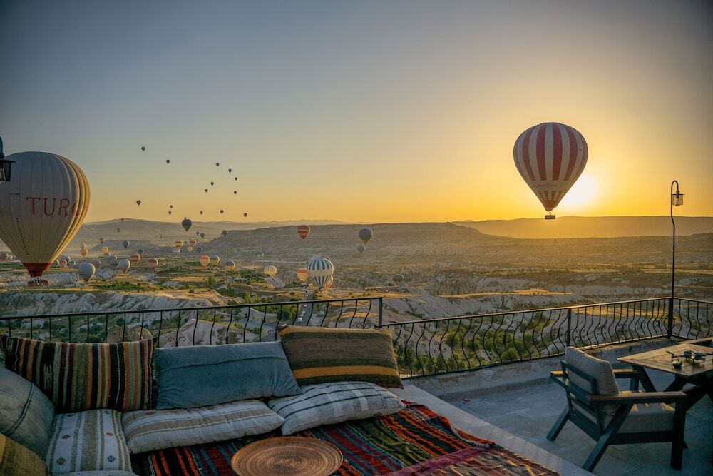 Учисар: Ages in Cappadocia