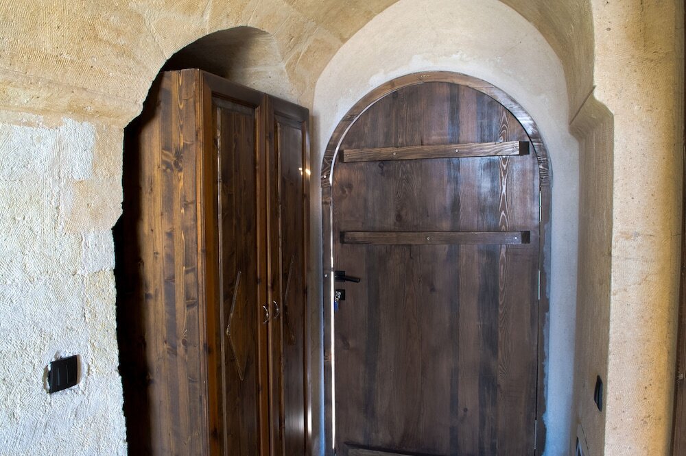 Учисар: Ages in Cappadocia