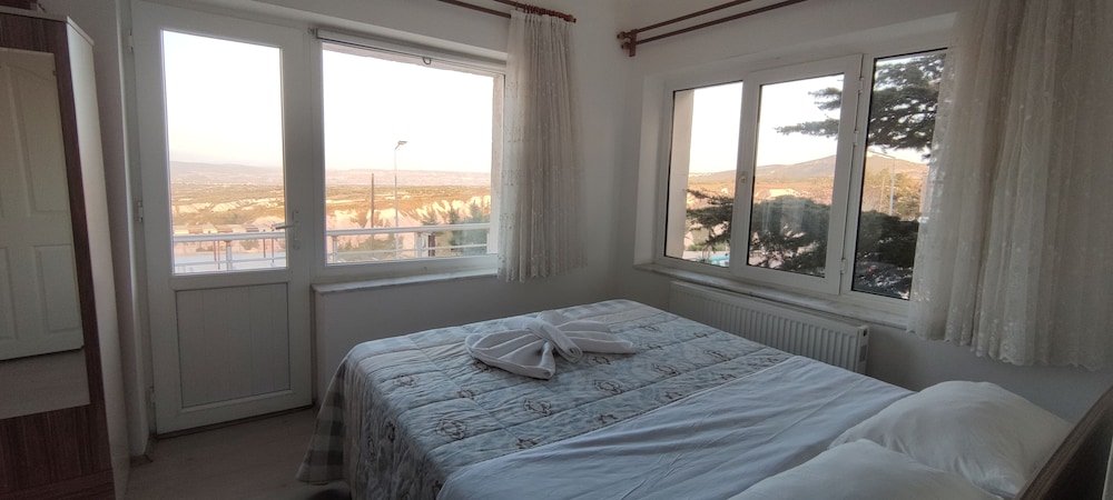 Учисар: Phoenix Inn Hotel