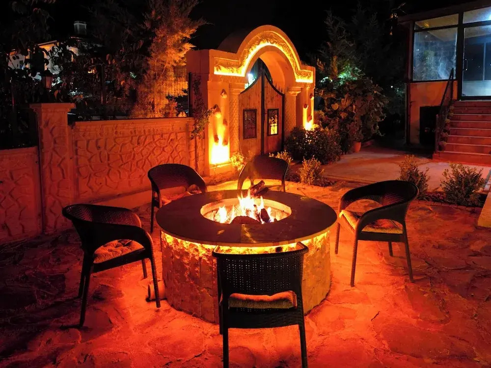 Учисар: Moonlight  Of Cappadocia