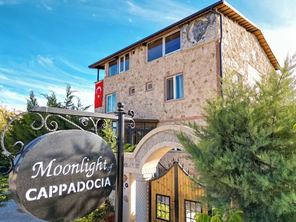 Учисар: Moonlight  Of Cappadocia