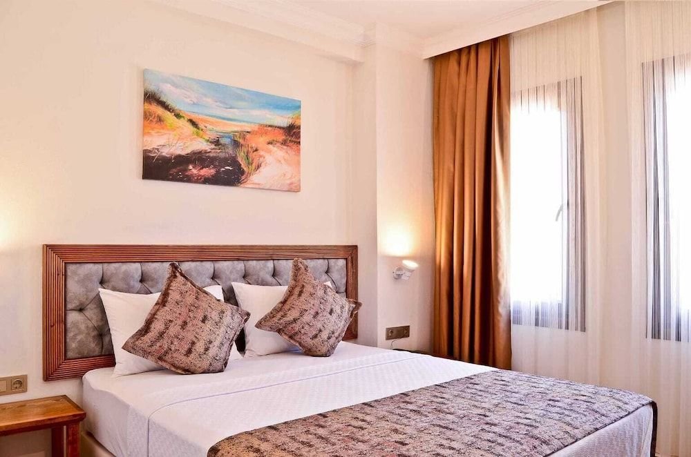 Зейтинликой: Troi̇ada Otel