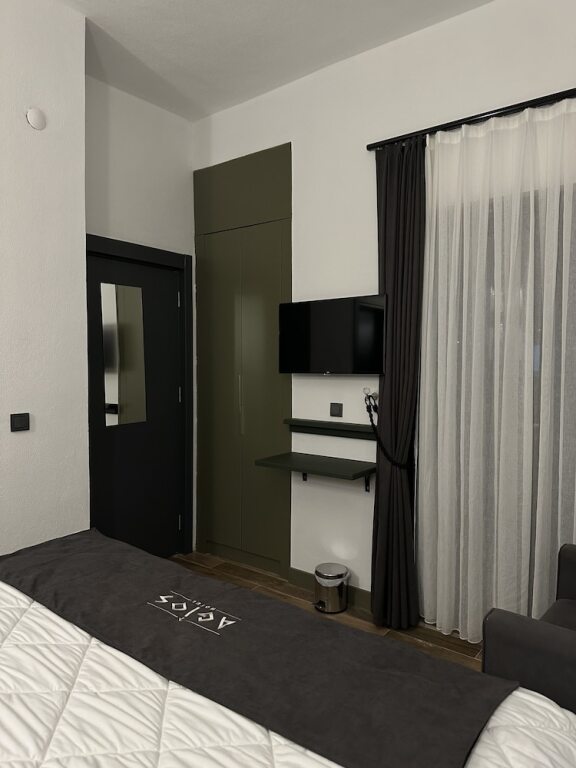 Зейтинликой: Agios Hotel