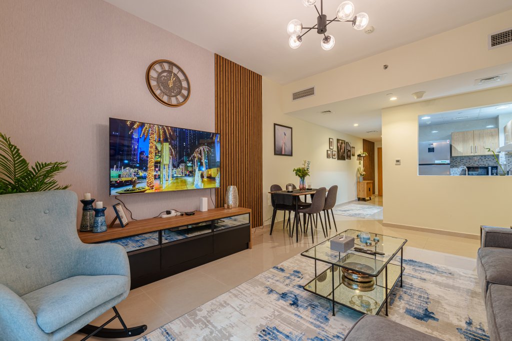 Дубай: Апартаменты Marco Polo - Splendid 1BR in JVC with Pool & Gym