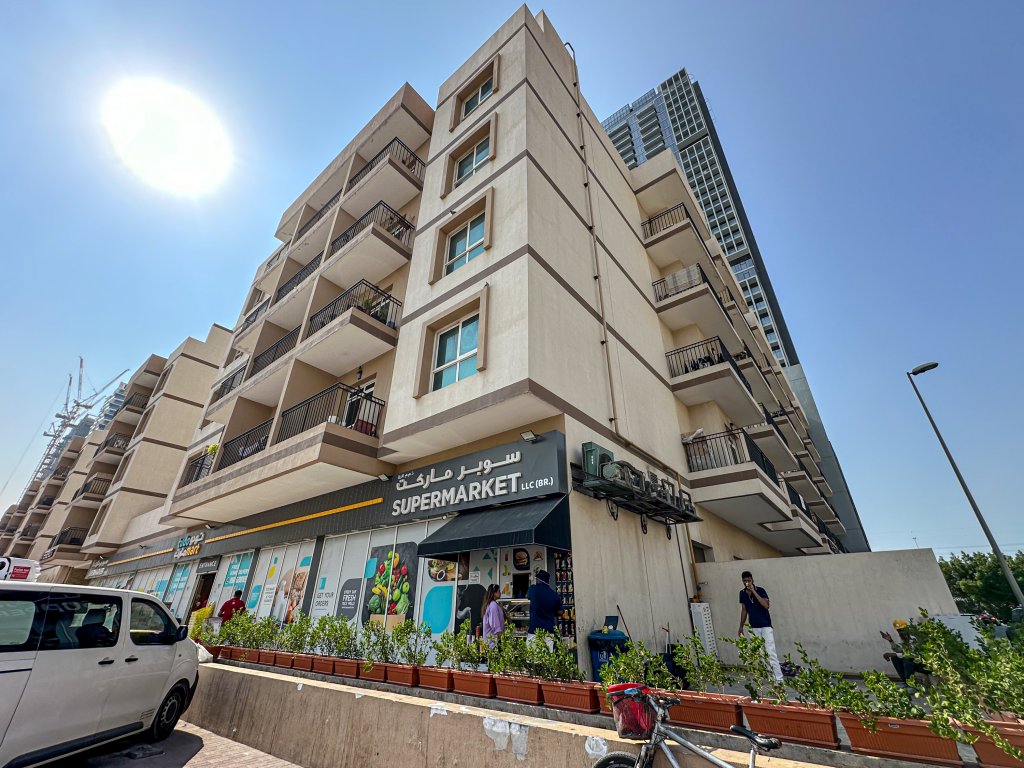 Дубай: Апартаменты Marco Polo - Splendid 1BR in JVC with Pool & Gym