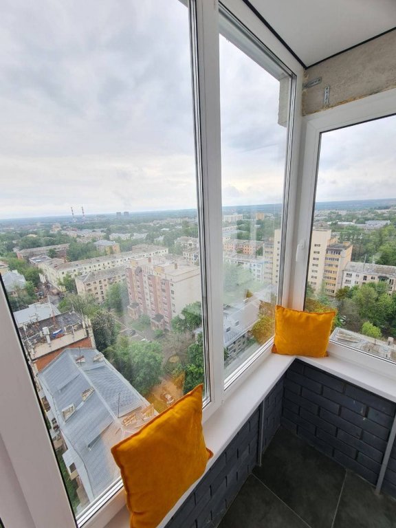 Владимир: Апартаменты RentHouse с Красивым Видом с Высокого Этажа