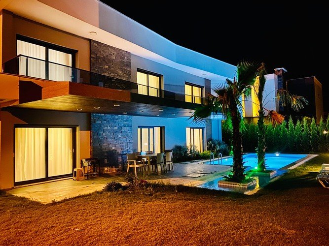 Согучак: Luxury Villa Pelican 16 Ozel Havuzlu