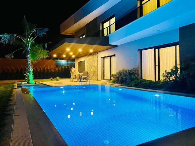 Согучак: Luxury Villa Pelican 4 Ozel Havuzlu