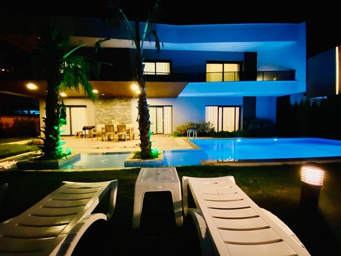 Согучак: Luxury Villa Pelican 4 Ozel Havuzlu