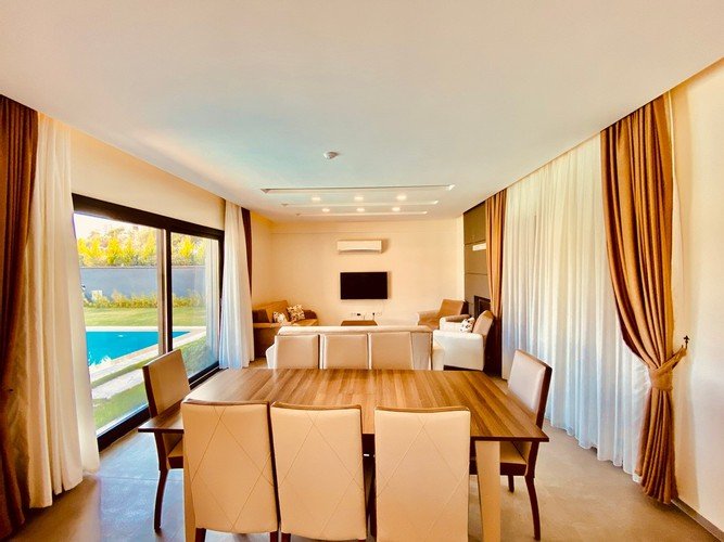 Согучак: Luxury Villa Pelican 4 Ozel Havuzlu