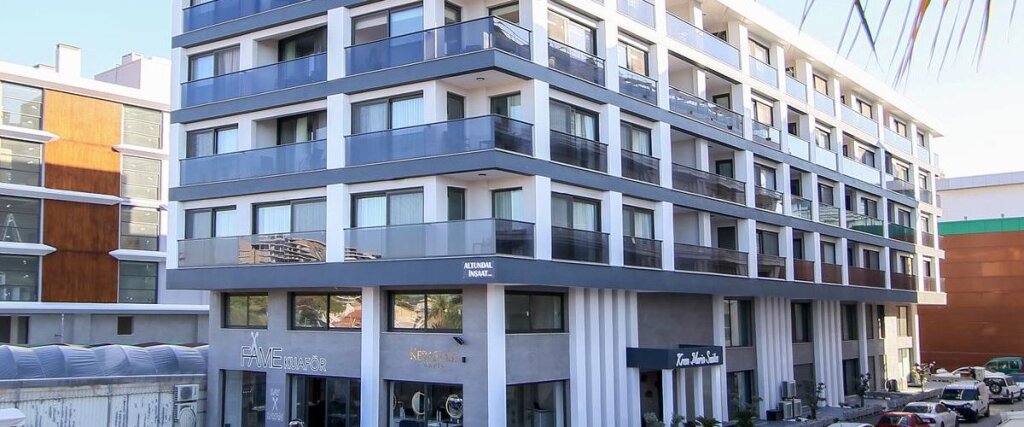 Чешме: Krem Marin Suits Otel