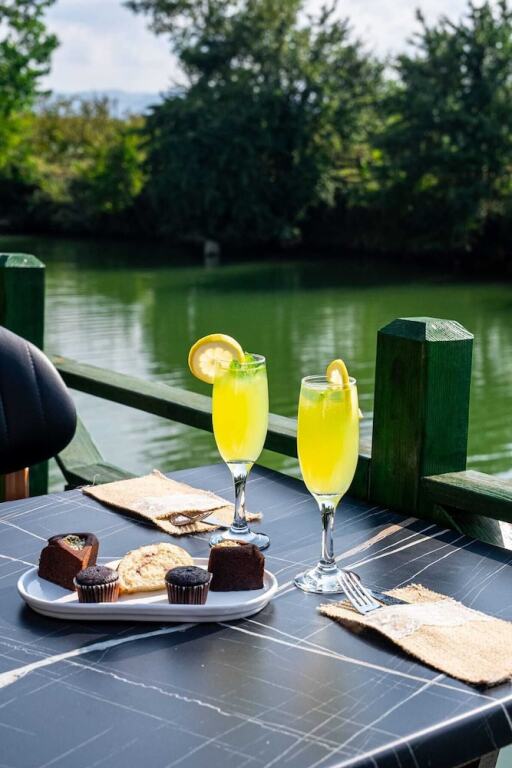 Сайл: Taş Mahall Luxury Hotel