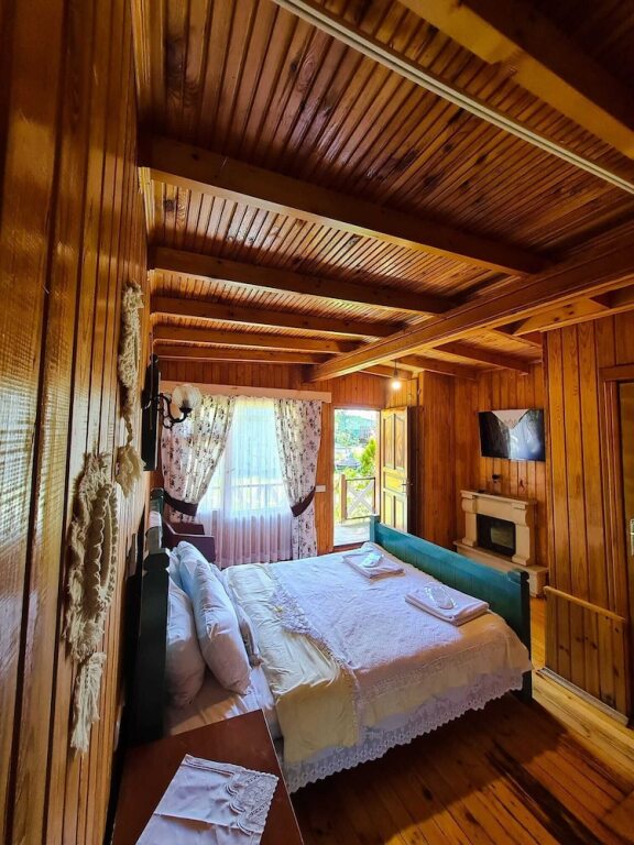 Сайл: İpek Koza Motel