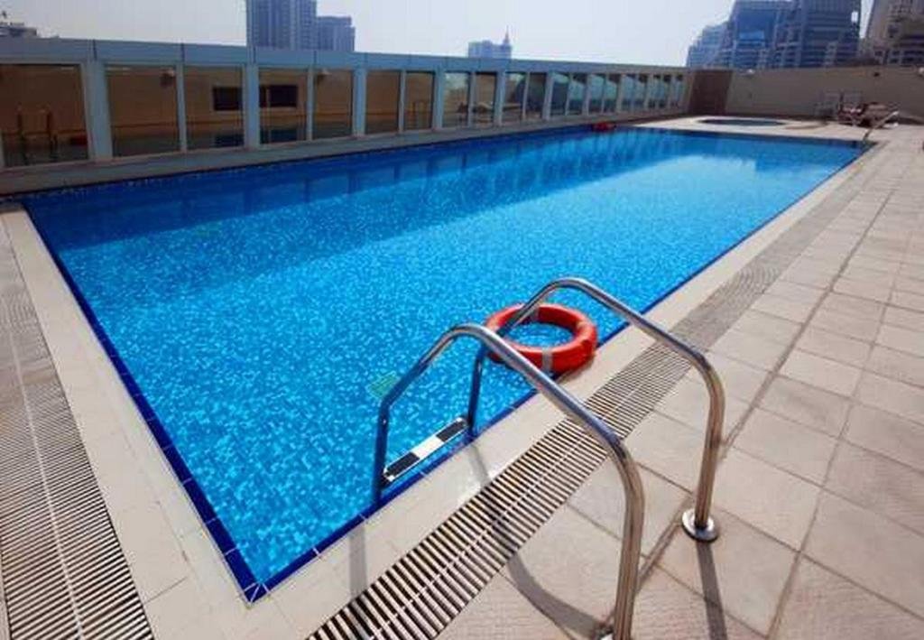 Дубай: Hometown Apartments - Waterfront 1 Bedroom apartment in Westside Marina
