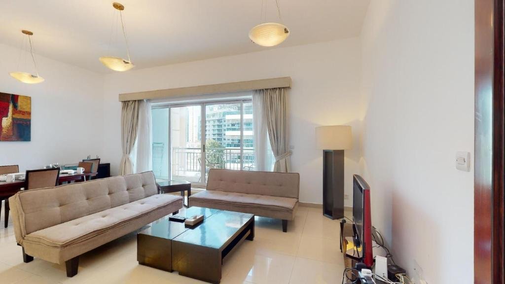 Дубай: Hometown Apartments - Waterfront 1 Bedroom apartment in Westside Marina