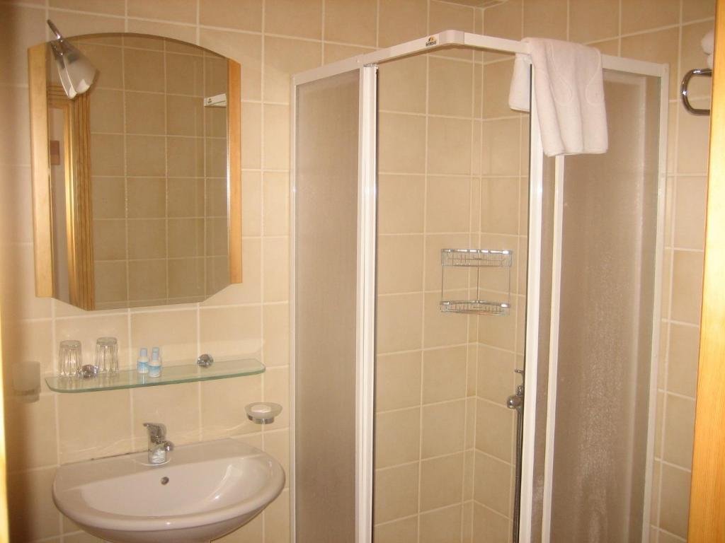 Османгази: Ulukardesler Otel