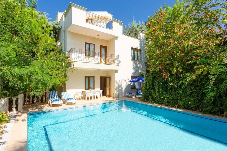 Калкан: Limyros Ortak Havuzlu Villa