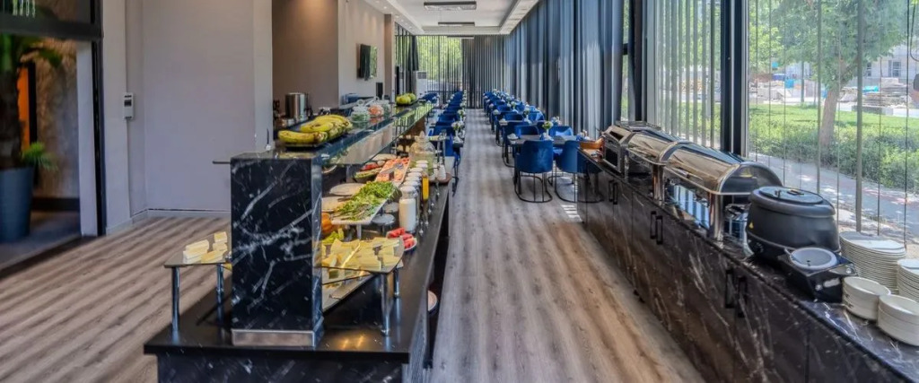 Измир: Marlen Hotel Bayrakli