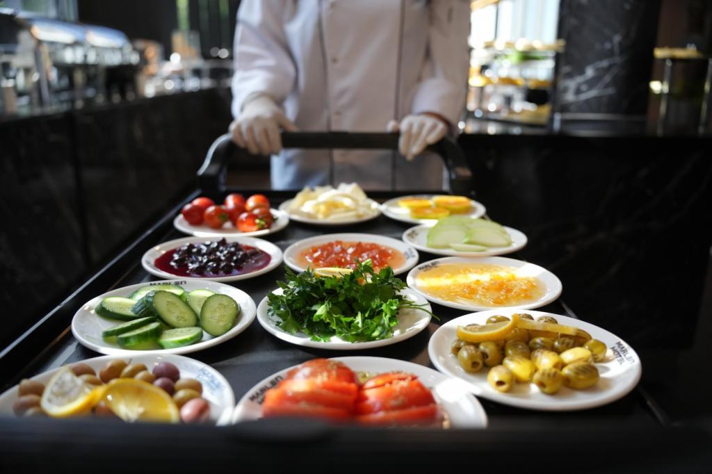 Измир: Marlen Hotel Bayrakli