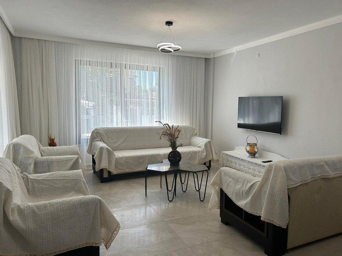Дальян: Villas Tomris