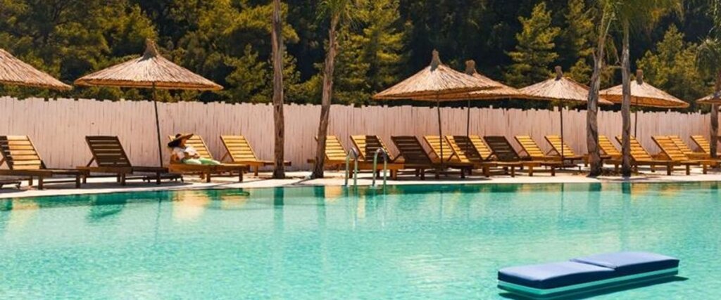 Дальян: Sea Lake Hotels
