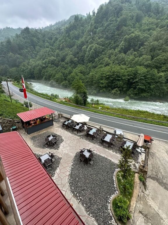 Чамлыхемшин: River Deluxe Boutique