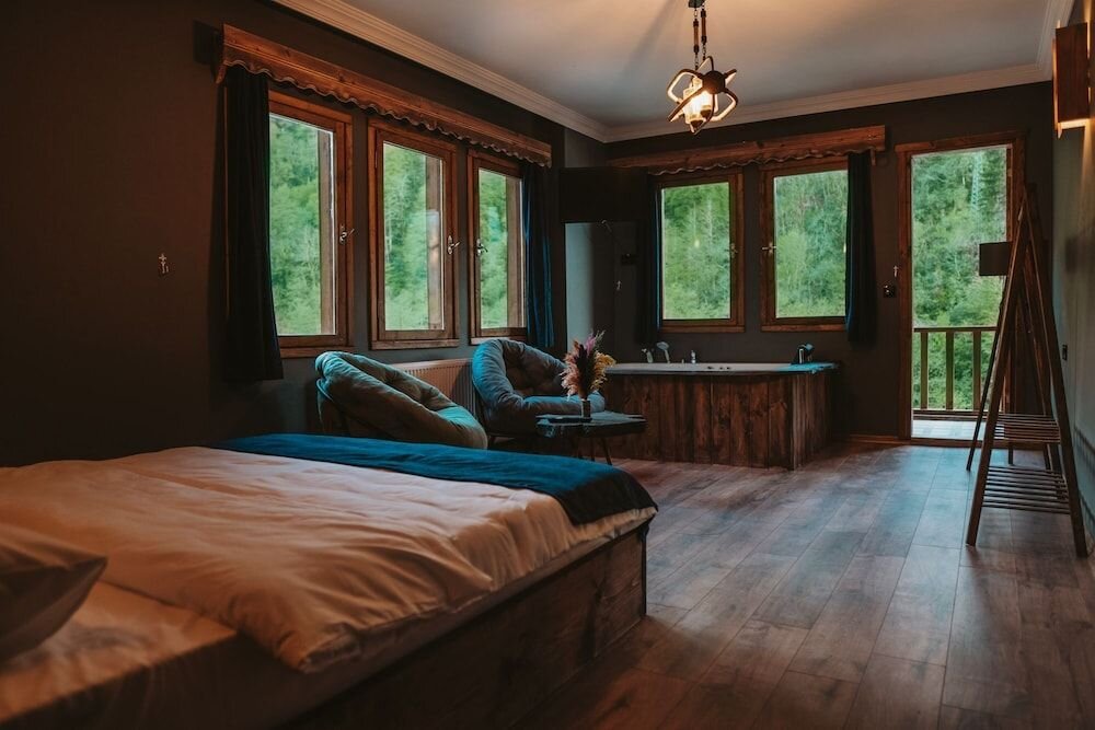 Чамлыхемшин: River Deluxe Boutique